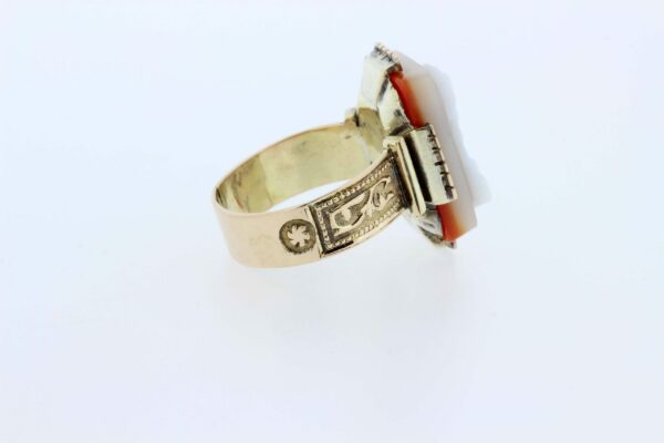 Timekeepersclayton 10K Gold Carved Cameo Ring