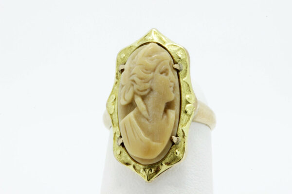 Timekeepersclayton 10K Gold Ring with Sandstone Cameo