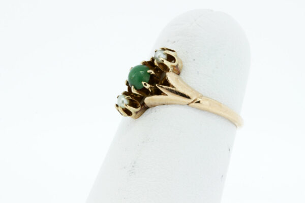Timekeepersclayton 14K Gold Ring with Pearls and Green stone Center