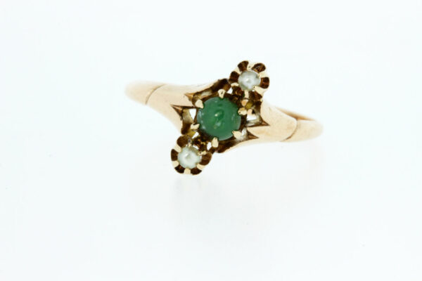 Timekeepersclayton 14K Gold Ring with Pearls and Green stone Center