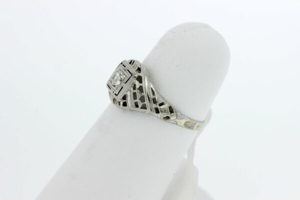 Timekeepersclayton 14K Gold Ring with Square Head with Lattice and Diamond Center