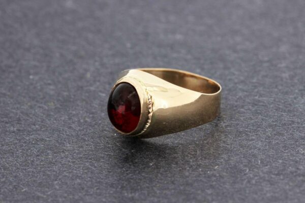 Timekeepersclayton 14K Rose Gold Ring with Red Oval Glass Center