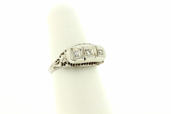 Timekeepersclayton 14K White Gold Vintage Trio Diamond Ring with Flower Filigree Wedding Engagement