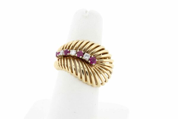 Timekeepersclayton 14K Yellow Gold Curved Wire Feather Ring with Red Rubies and White Diamonds