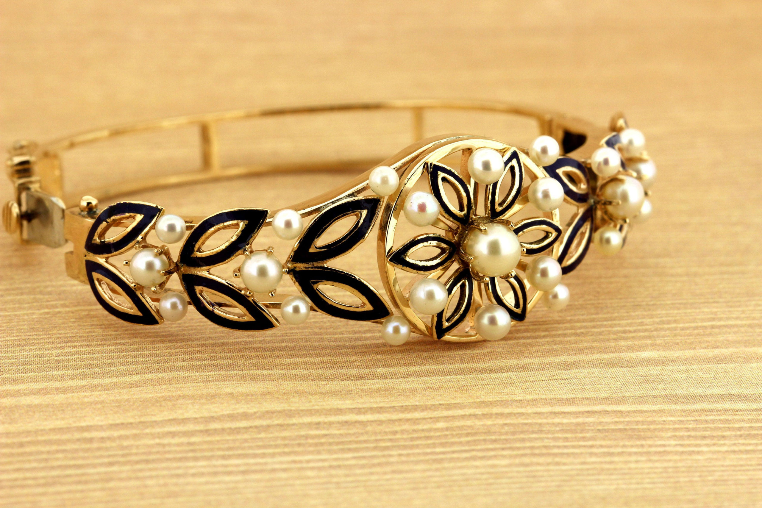 Blossom yellow gold bracelet