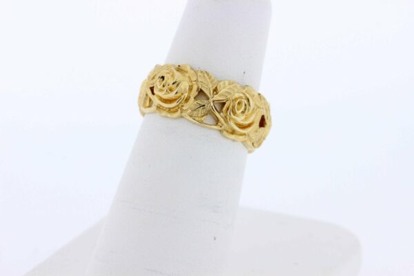 Timekeepersclayton 14K Yellow Gold Rose Engraved Ring