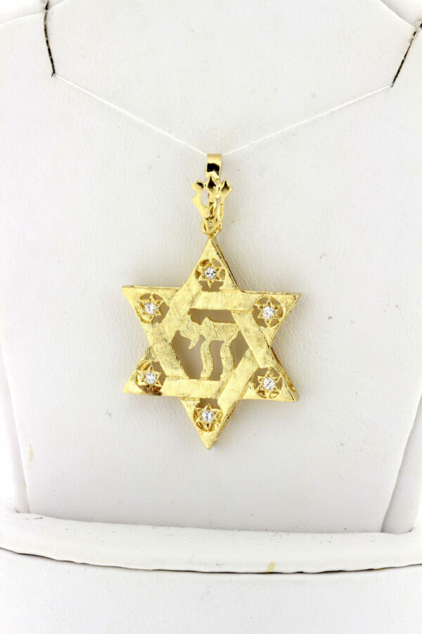 Timekeepersclayton 14K Yellow Gold Star of David Pendant Jewish Hebrew Religious Diamond Accents Hand Engraved