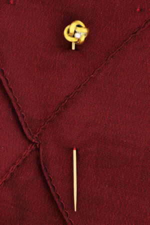 Timekeepersclayton 14K Yellow Gold Stick Pin with Pearl and Knot Design