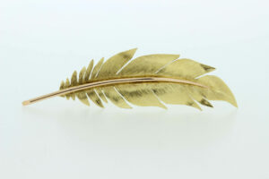 Timekeepersclayton 18K Yellow Gold Florentine Finish Feather Brooch