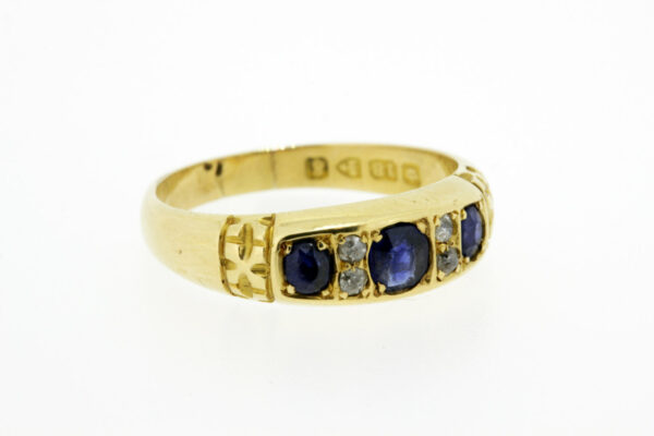 Timekeepersclayton 18K Yellow Gold Oval Blue Sapphire Ring with Diamonds