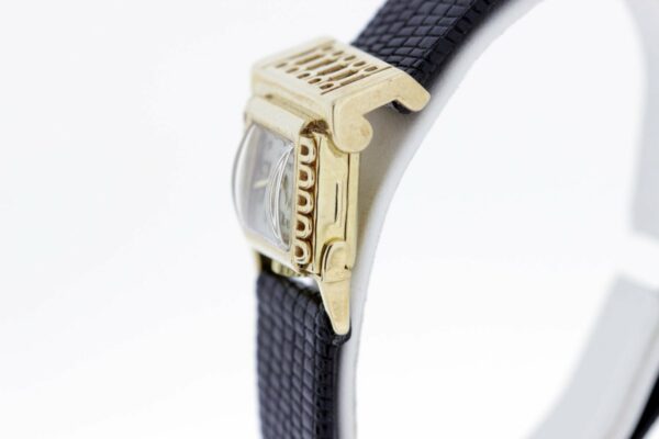 Timekeepersclayton 1950s 14K Gold LeCoultre Ladies Driver Wrist Watch