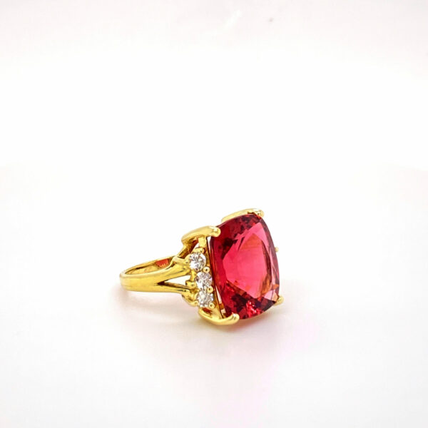 Timekeepersclayton Bold 18K Yellow Gold Pink Tourmaline Ring with White Diamond Accents