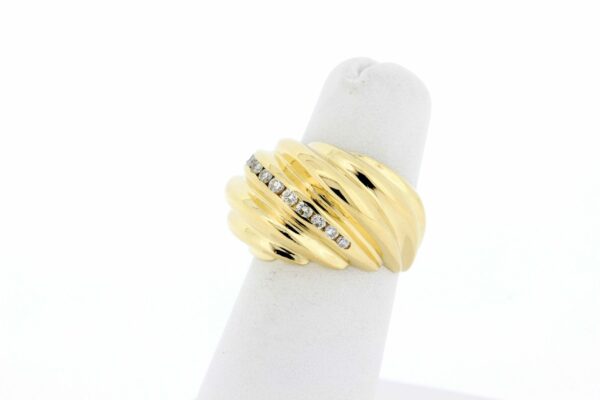 Timekeepersclayton Channel Set 14K Yellow Gold Scalloped White Diamond Ring