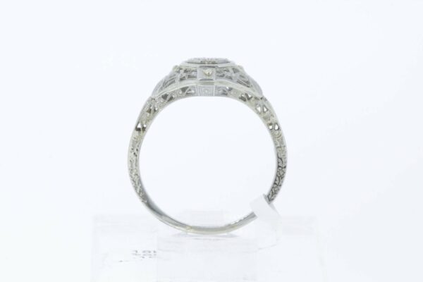 Timekeepersclayton Daisies and Filigree Swirls 0.10 Carat Diamond Ring 18K Gold