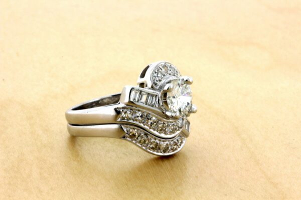 Timekeepersclayton Glamourous 14K White Gold Diamond Wedding Ring