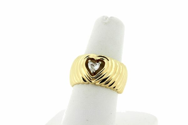 Timekeepersclayton Heart Diamond .30 Carat Diamond Scalloped 14K Yellow Gold Band Ring Valentines day Love Hearts
