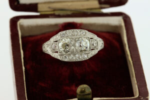 Timekeepersclayton 1920s Vintage Diamond Platinum Ring with Engraving and Milgrain Detailing