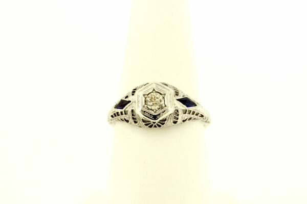 Timekeepersclayton 14K Gold Ring with Blue French Cut Accents and Filigree