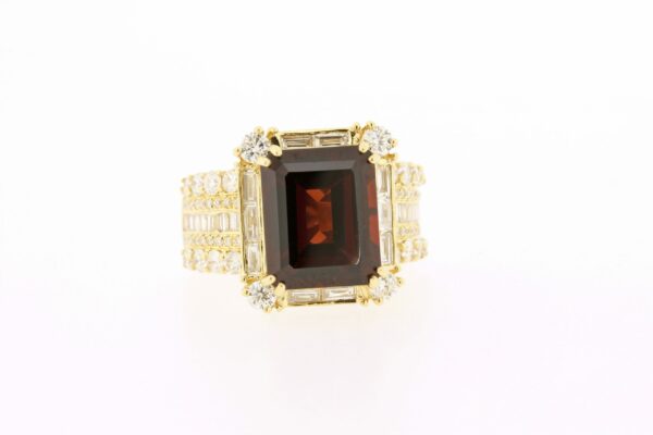 Timekeepersclayton 7Ct Red Garnet Ring with 1.20cts in White Diamonds Yellow Gold