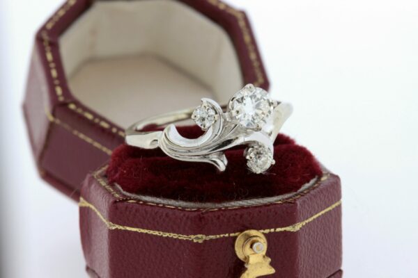Timekeepersclayton Trio Diamond Ring 14K Gold Old Euro Cut Diamonds Swirl Ribbon Floral Design