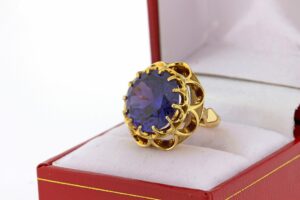 Timekeepersclayton 14K Yellow Gold Synthetic Round Cut Alexandrite 13mm Vintage