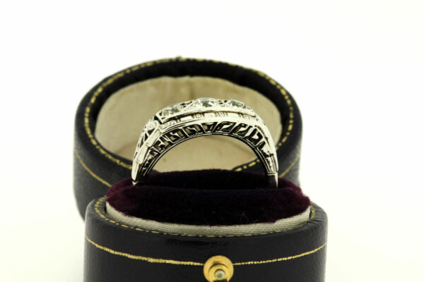 Timekeepersclayton Vintage 14K Gold Trio Diamond Heart Filigree Ring Old Euro Cut Diamonds