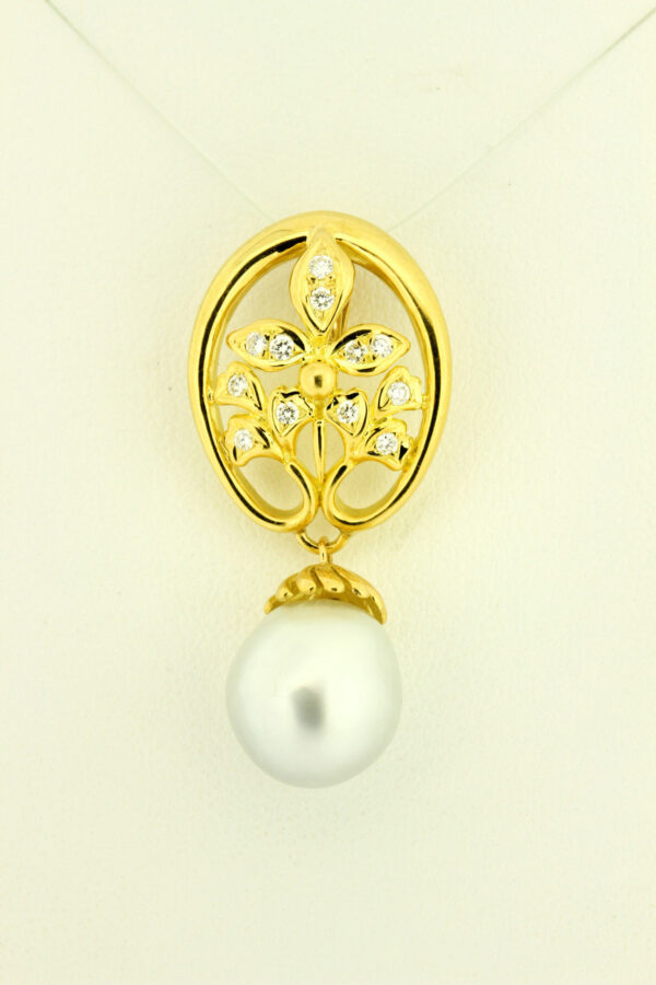 Timekeepersclayton 18K Yellow Gold Floral Leaf Petal Diamond Pendant with Pearl Drop