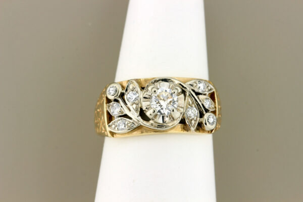 Timekeepersclayton 14K Yellow Gold Floral Flower and Vine Diamond Band with Geometric Engraving Accents