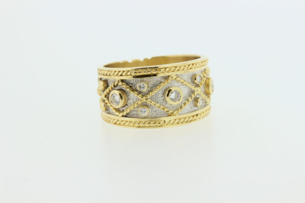 Timekeepersclayton 18K Yellow Gold Yanes Band from Malpica Collection with White Diamonds Ring