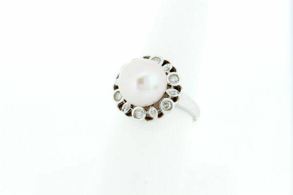 14k Gold Ring with 0.25ct diamonds 12mm pearl