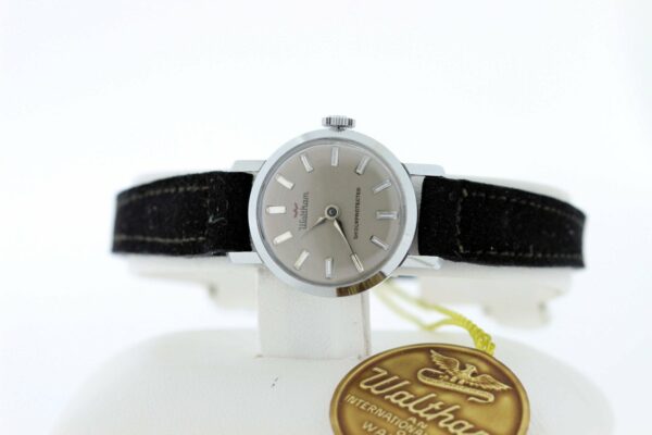 Timekeepersclayton Lady’s Waltham wrist watch