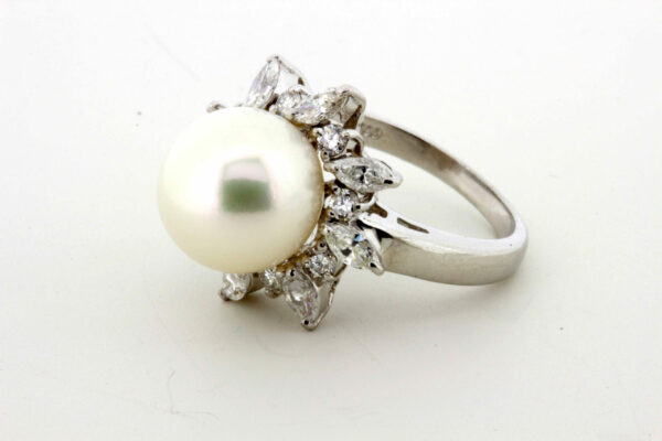 Timekeepersclayton Stunning Platinum and Fresh Water Pearl Ring with Diamond Accents