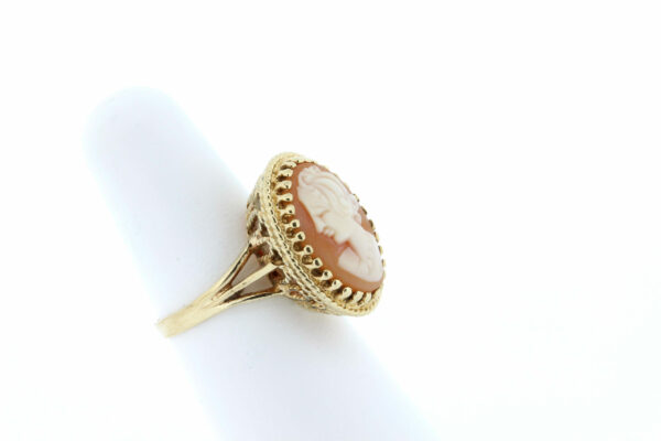 Timekeepersclayton Vintage 10K Yellow Gold Carved Cameo Ring