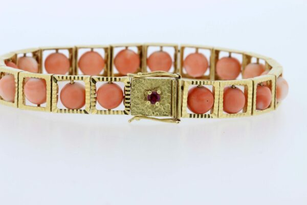 Timekeepersclayton Vintage 14K Yellow Gold Pink Coral Bead Bracelet