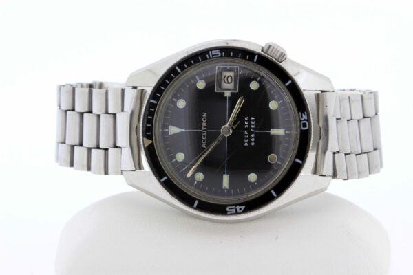 Timekeepersclayton Vintage Bulova Accutron Deep Sea Black Bezel Date Dial Stainless Steel with Matching Bracelet