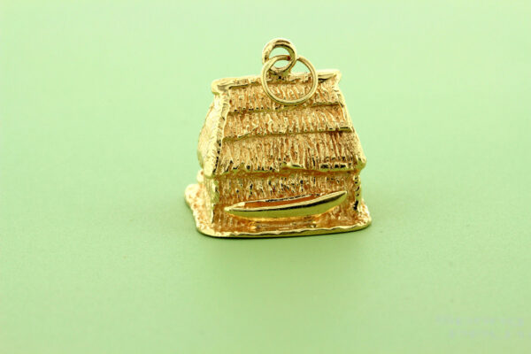 Timekeepersclayton Vintage Charm 14K Yellow Gold Tropical Hut Thatched House