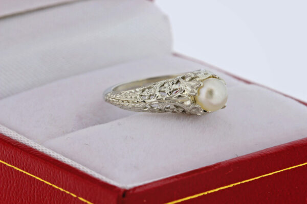 Timekeepersclayton 1920s 18K Gold Ring Hand engraved Star Flower Ring with Pearl Center